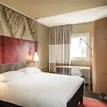 Hotel Ibis Expo 3*