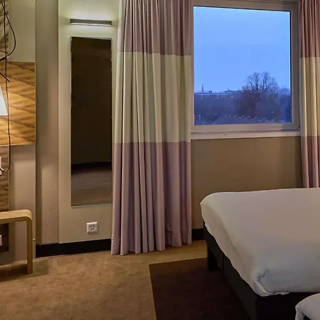 Ibis Expo Hotel