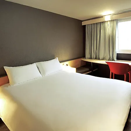 Ibis Expo Hotel Berna