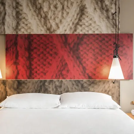 Ibis Expo 3*