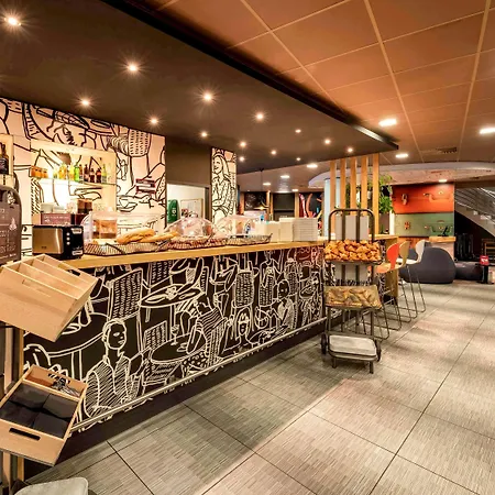 Ibis Expo Hotel Berna