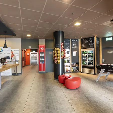 Ibis Expo Hotel