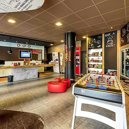 Ibis Expo Отель 3*
