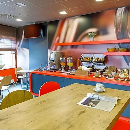 Ibis Expo 3*