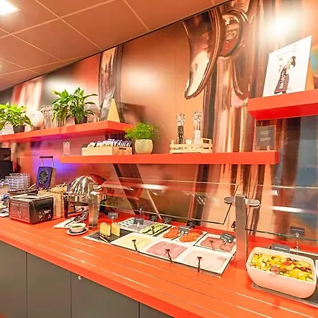 Ibis Expo 3*