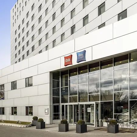 Hotel Ibis Expo Berna