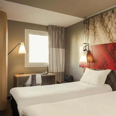Otel Ibis Expo