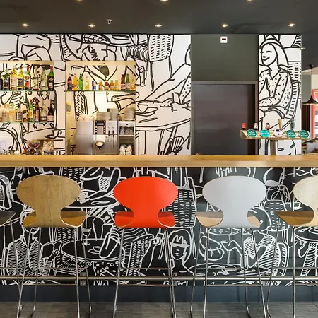 Hotel Ibis Expo Berna