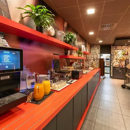 Ibis Expo Hotel Berna
