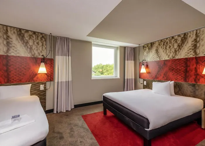 Ibis Expo מלון 3*