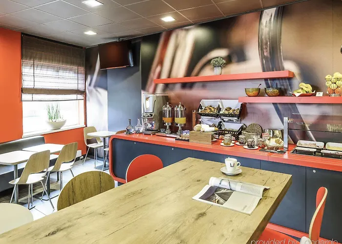 Ibis Expo Hotel Berna