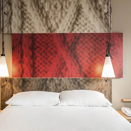 Hotel Ibis Expo Berno